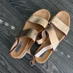 Steve Madden Metallic Rose Gold Leather Strap Sandals